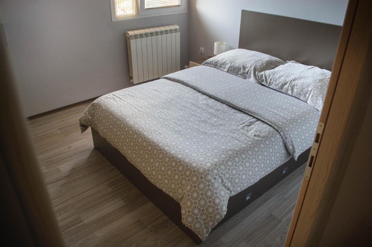 Apartmani Janjic Μπάνια Λούκα Εξωτερικό φωτογραφία